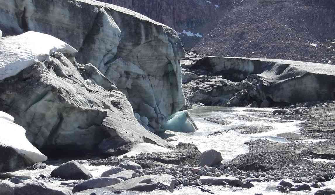 Rentrée de l’eau sous la glace, le 15 juillet 2017